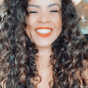 Meet your Posher, Karla